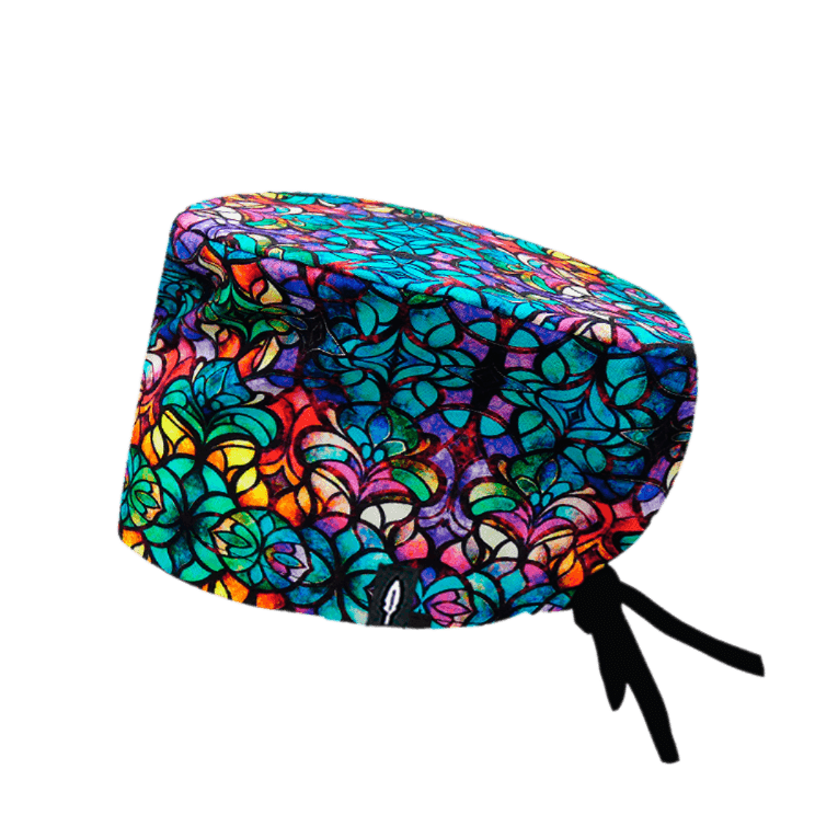 Gorro quirúrgico de pelo largo Notre Dame con diseño multicolor de vitrales, inspirado en la catedral de París, confeccionado en algodón transpirable.