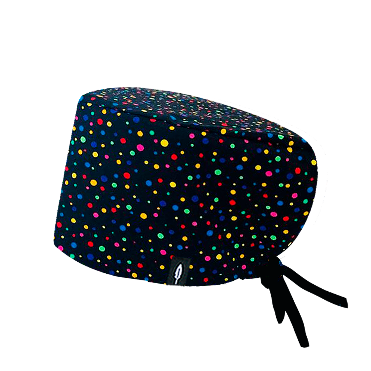 Gorro de quirófano NEW CONFETI de Robin Hat, con un diseño de puntos multicolores sobre fondo negro.