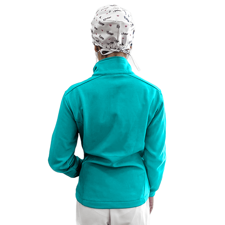 Chaqueta turquesa para mujer sanitaria, cálida y funcional en entornos clínicos. Robin Hat.
