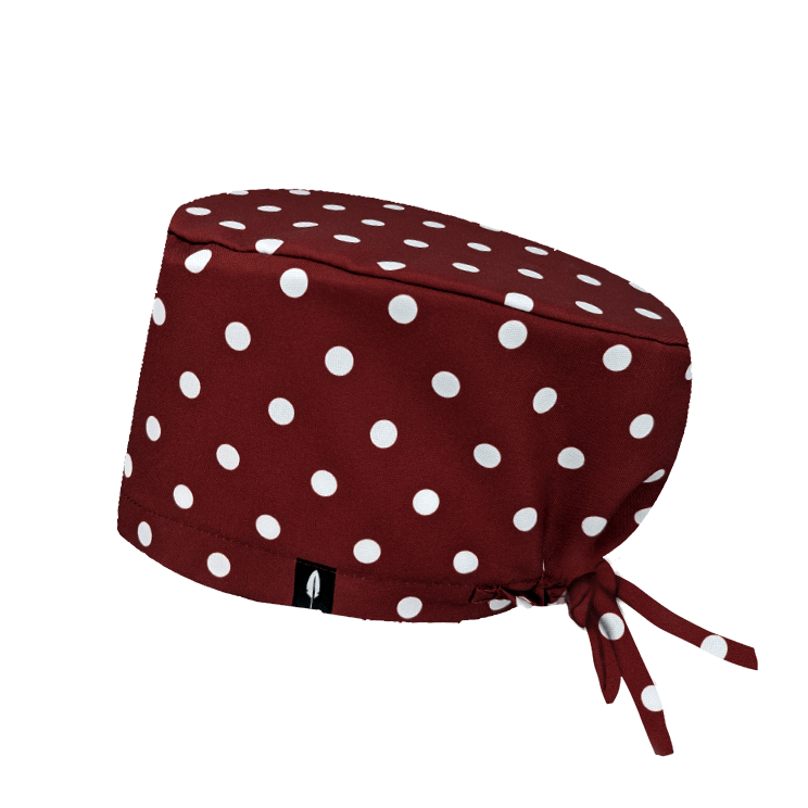 Gorro quirúrgico TRIANA de Robin Hat, con diseño de lunares. Inspiración flamenca con comodidad